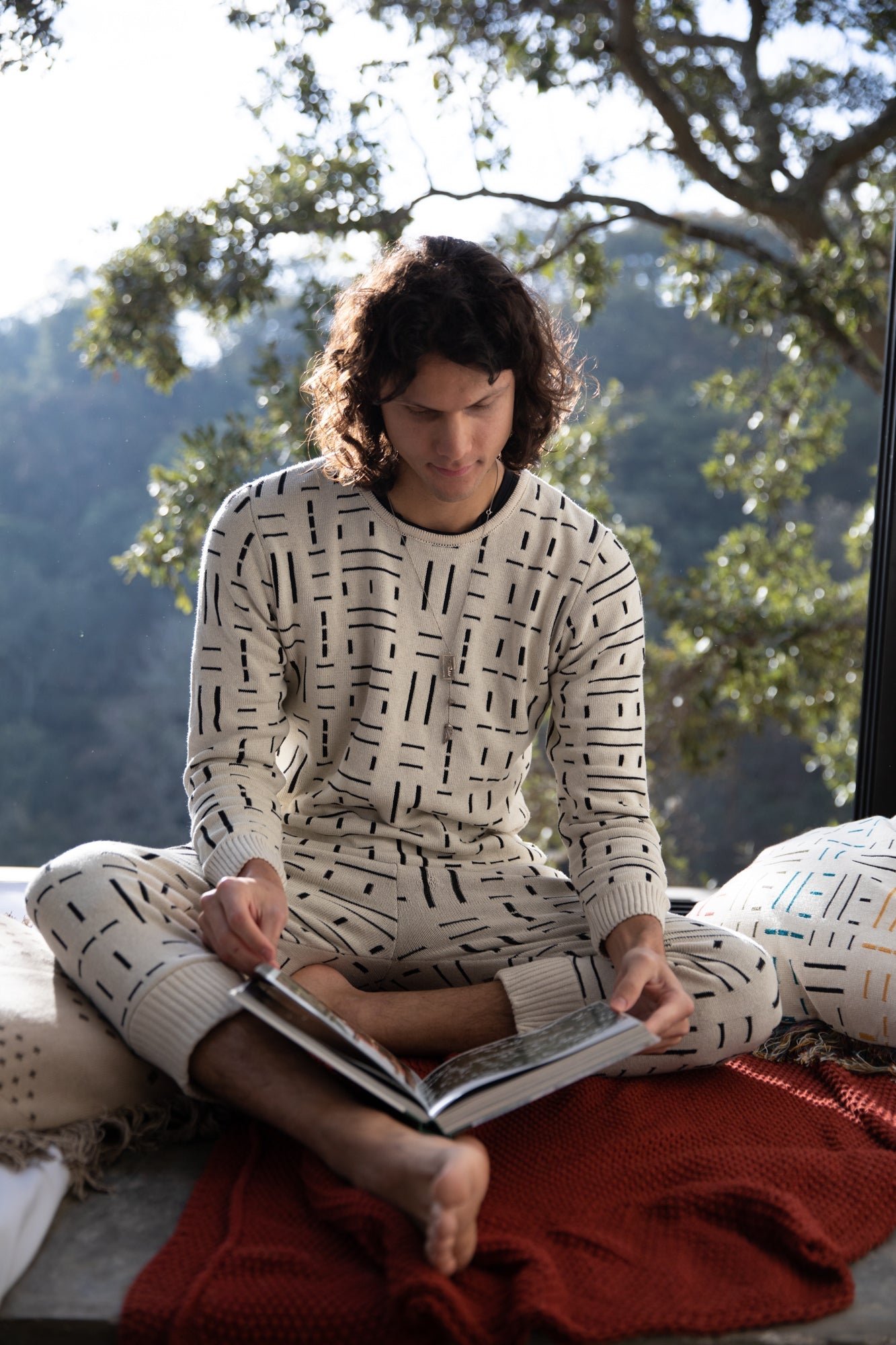 Tenoch Ash & Black Lounge Sweater - Espiritu